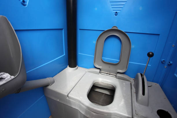Best Luxury portable toilet rental  in Fircrest, WA